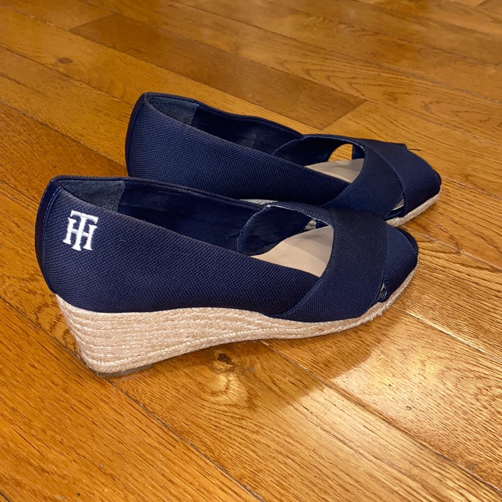 Women dress shoes